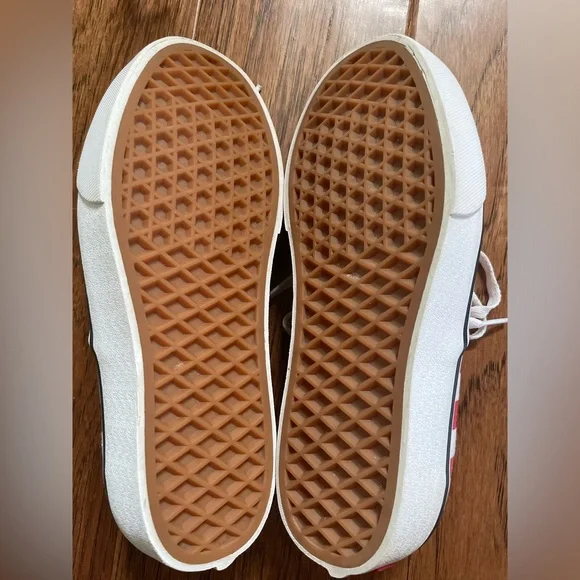 Vans Platform Red Checkered Sneaker Shoes Women’s 6/Men’s 4.5 - Picture 10 of 11